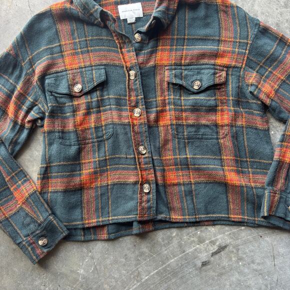 American Eagle Outfitters Plaid Flannel Shirt Women's M Cropped Button Down - Picture 4 of 11